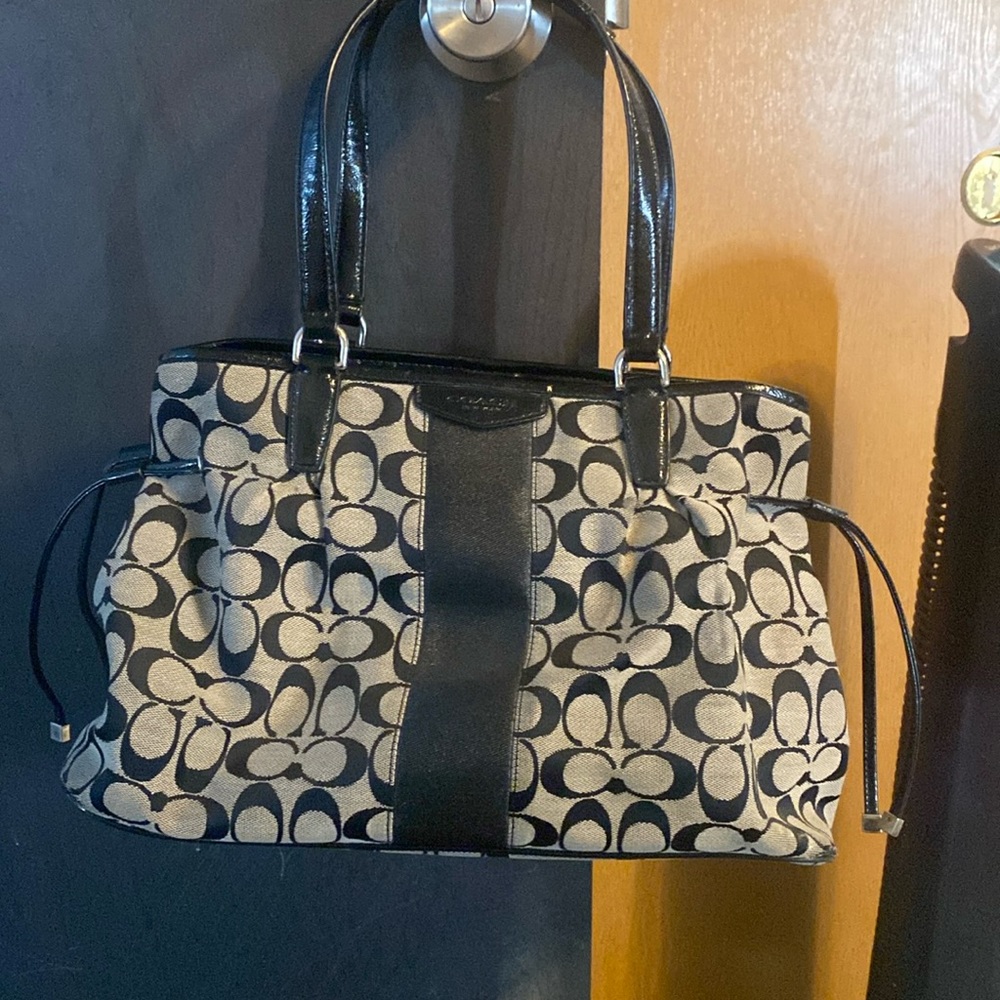 Coach shoulder bag